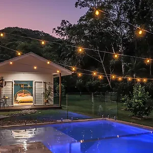The Poolhaus Retreat - Peaceful Private Valdora